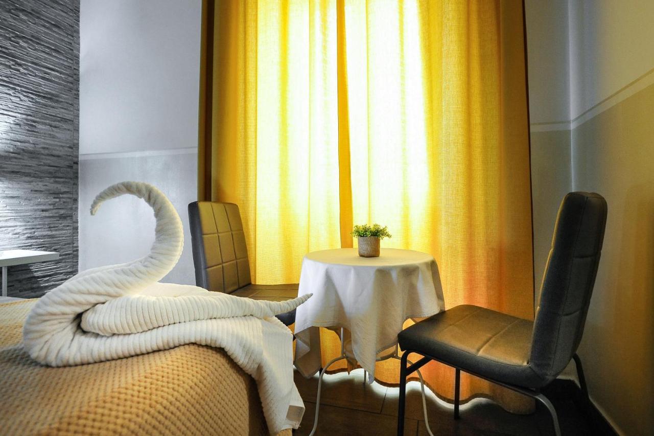 Couette-café Domus Castroni Pompeo Magno Rome